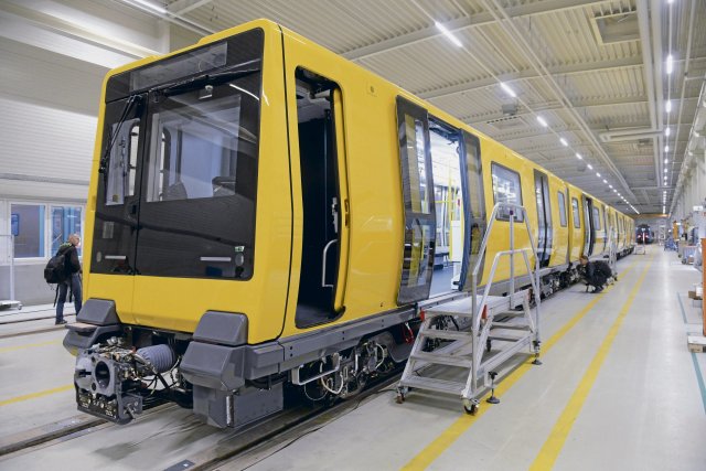 Hoffnung in Gelb: Letzter öffentlicher Auftritt der neuen U-Bahn...