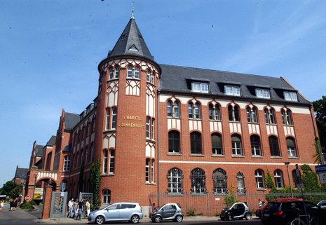 Charité-Empfangsgebäude in Mitte.