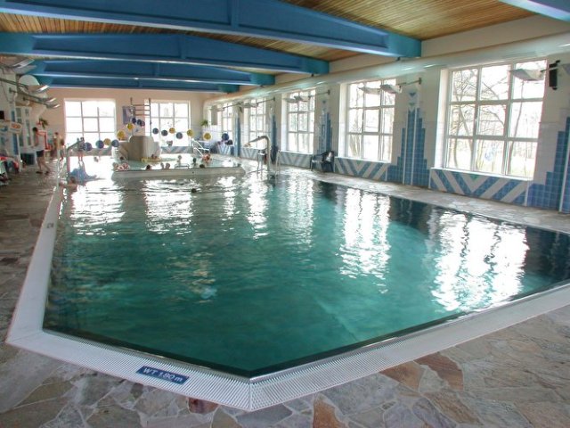 Klein, aber fein: Das Schwimmbecken in der Kleinen Schwimhalle Wuhlheide