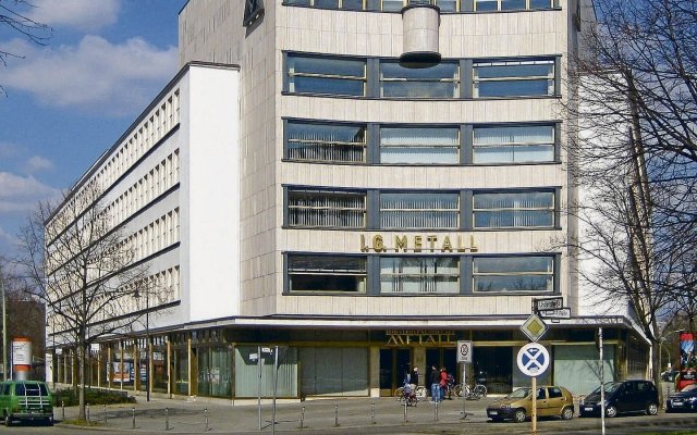 Geschäftsstelle der IG Metall Berlin: Gewerkschaftsbasis diskutiert Antifaschismus