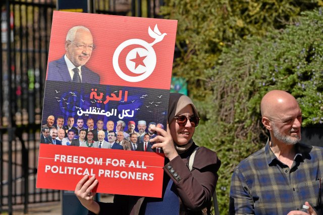 Tunesier demonstrieren in London für die Freilassung politischer Gefangener wie Rached Ghannouchi.