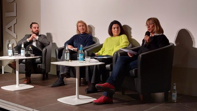 Diskutierten über ein linkes Europa: Tareq Alaows, Ines Schwerdtner, Amina Aziz und Cornelia Hildebrandt (v.l.)