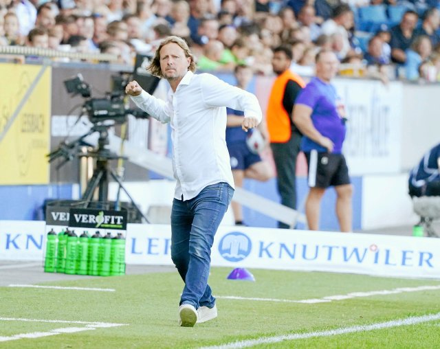 Der dänische Trainer Bo Henriksen soll die Mainzer wieder zum Jubeln bringen.