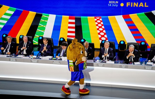 Maskottchen und alte Männer bei der Uefa: Mehr Vorfreude auf die EM 2024 ist noch nicht zu finden.
