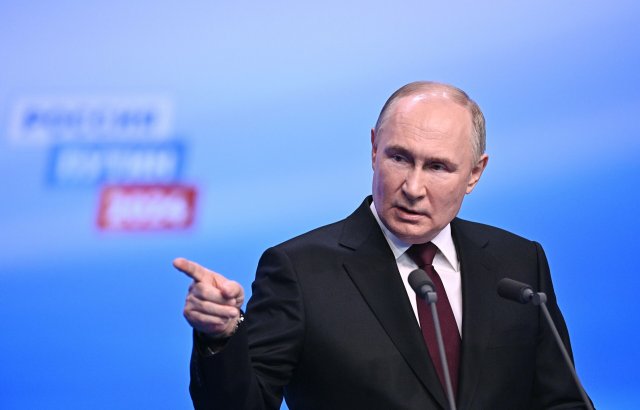 Wladimir Putin macht am Wahlabend erste Ansagen