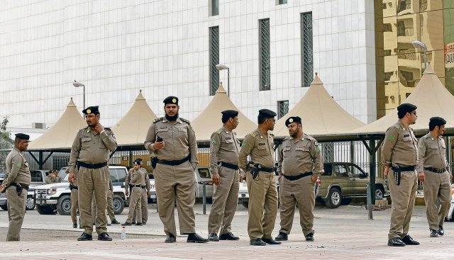 Saudische Sicherheitskräfte patrouillieren in der Hauptstadt Riad.
