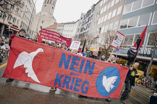 Bei 100 geplanten Ostermarsch-Aktionen sagt die Friedensbewegung auch dieses Jahr: »Nein zum Krieg«.