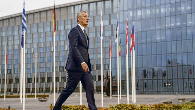 Einige Monate vor seinem Scheiden aus dem Amt will Nato-Generalsekretär Stoltenberg noch einmal Akzente setzen.