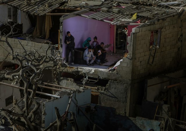 Angriffe auf Zielpersonen erledigt Israels Militär oft nachts in deren Zuhause und tötet dabei die gesamte Familie oder auch weitere Menschen, die in dem Haus Schutz gesucht haben.