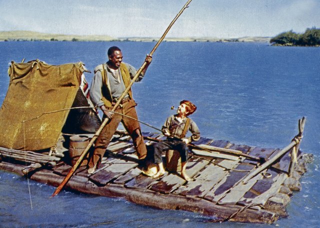 Ließe sich Mark Twains Klassiker »Die Abenteuer des Huckleberry Finn« anders erzählen? Eine Szene aus dem US-Film »The Adventures of Huckleberry Finn« (1960)