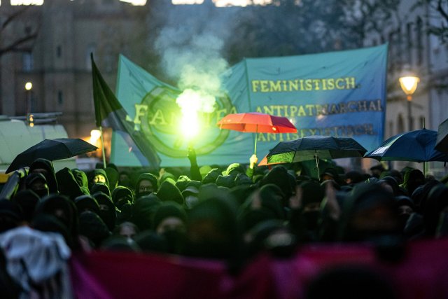 So wie die mittlerweile traditionelle »Take Back the Night«-Demonstration zur Walpurgisnacht will die »Fight by Night«-Demonstration am Abend des 8. März Lärm machen.