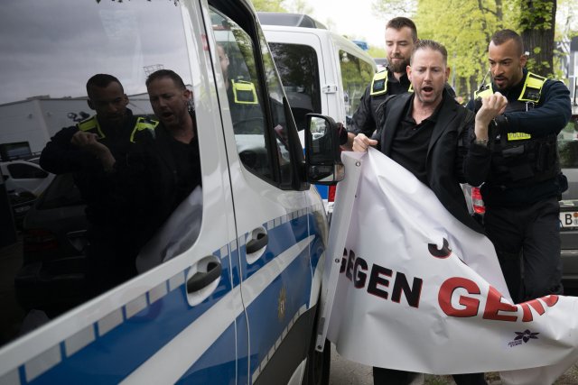 Eine der Baustellen in Sachen Grundrechtsverletzungen im eigenen Land: Die deutsche Polizei unterbindet Protest gegen Israels Vorgehen in Gaza.
