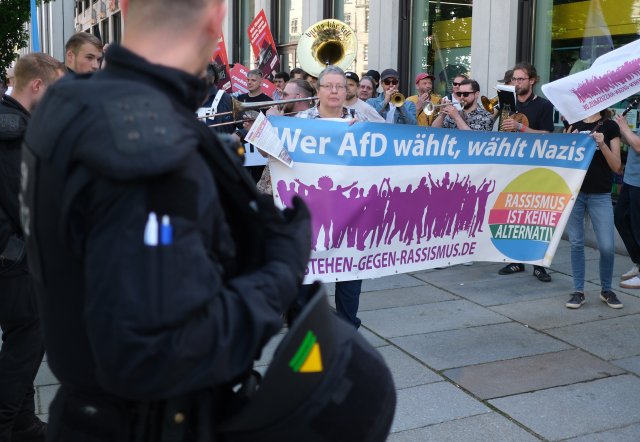 Protest gegen eine AfD-Kundgebung am 1. Mai in Chemnitz