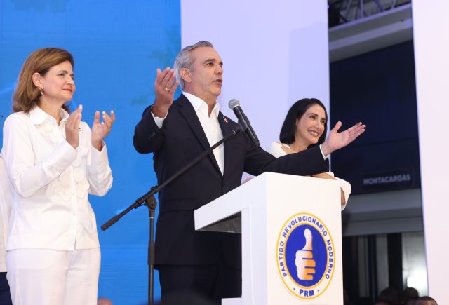 Wahlsieger Luis Abinader (Mitte): Der amtierende Präsident der D...