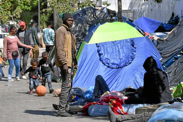 Migranten suchen Zuflucht in Zelten nahe dem Büro der UN-Migrati...