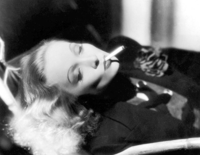 Anderen eine Seele einhauchen: Filmraucherin Marlene Dietrich