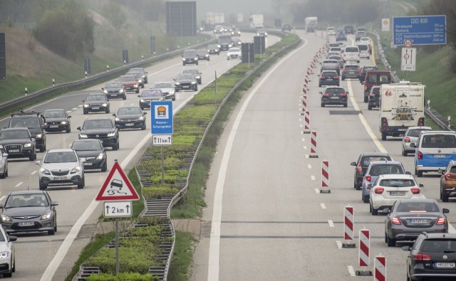 Ein paar E-Autos mehr sorgen noch nicht für eine Emissionstrendwende im Verkehrsbereich
