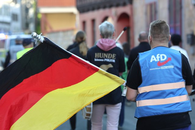 Für nicht rechte Menschen oft eine konkrete Bedrohung: AfD-Anhän...