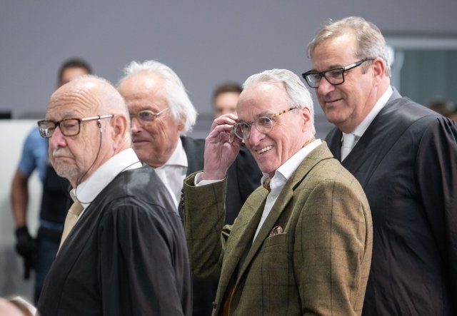 Eingespieltes Team: Der Hauptangeklagte Heinrich XIII. Prinz Reu...