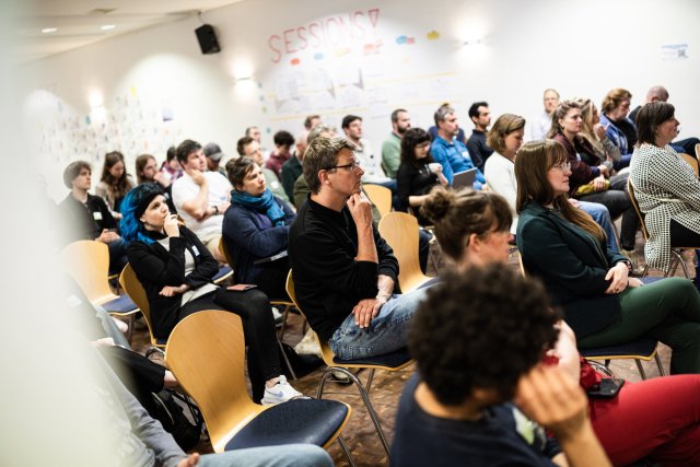 Während eines Vortrags zu Stakeholder-Interessen und Datennutzen des Alexander-von-Humboldt-Instituts für Internet und Gesellschaft