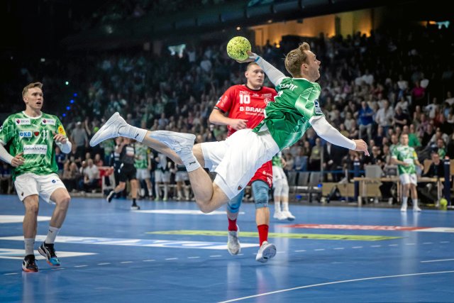 Flug, Wurf, Sieg: Welthandballer Mathias Gidsel war mit 15 Toren...