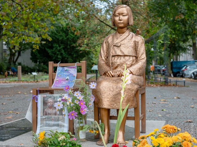 Das Trostfrauen-Mahnmal in Moabit könnte bald umziehend müssen.