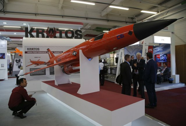 Airbus und Kratos bauen sogenannte Zieldrohnen, mit denen die mi...