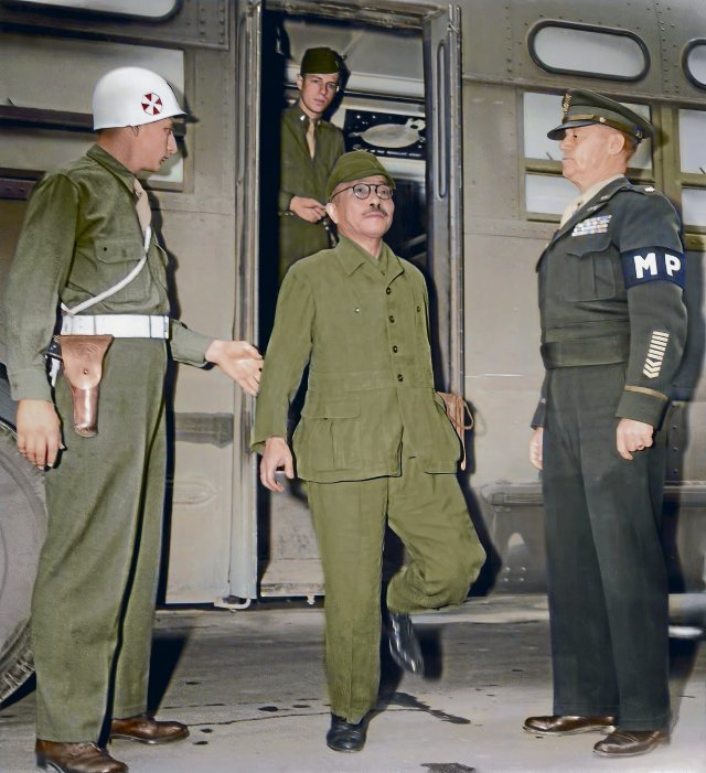 Der japanische Ministerpräsident und Generalstabschef Tojo Hidek...