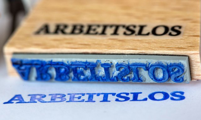 Den Stempel »Arbeitslos« wird man nicht leicht wieder los.