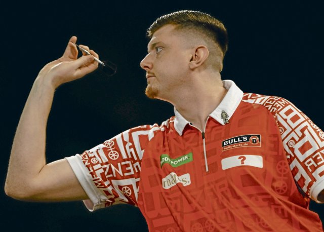 Damit hatte niemand gerechnet: Niko Springer schlägt die besten Dartspieler der Welt und gewinnt seinen ersten Titel auf der European Tour.