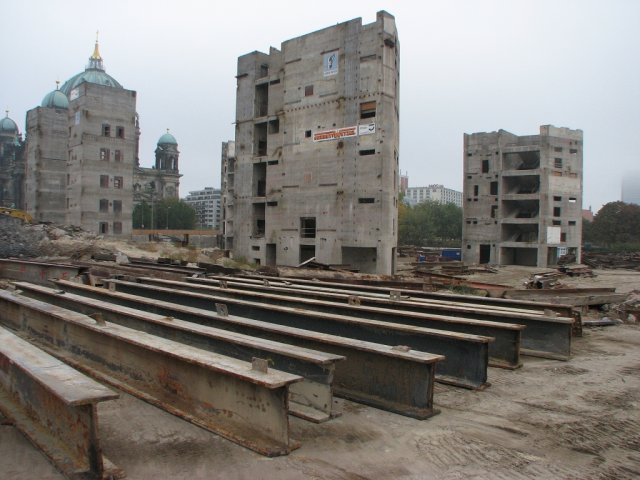 Der Palast skelettiert