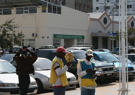 Reportage - Mosambik: Zwischen Blackberry und Ziegen in Maputo