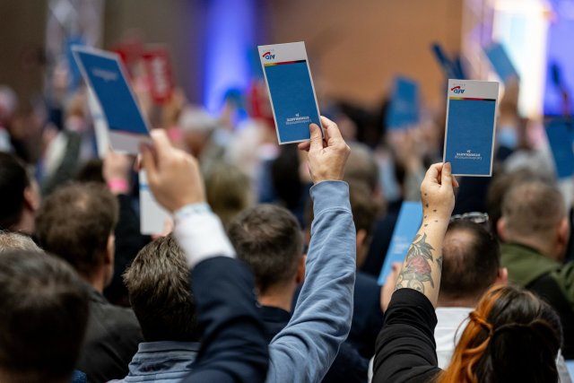 Abstimmung in der Wiesenhalle
