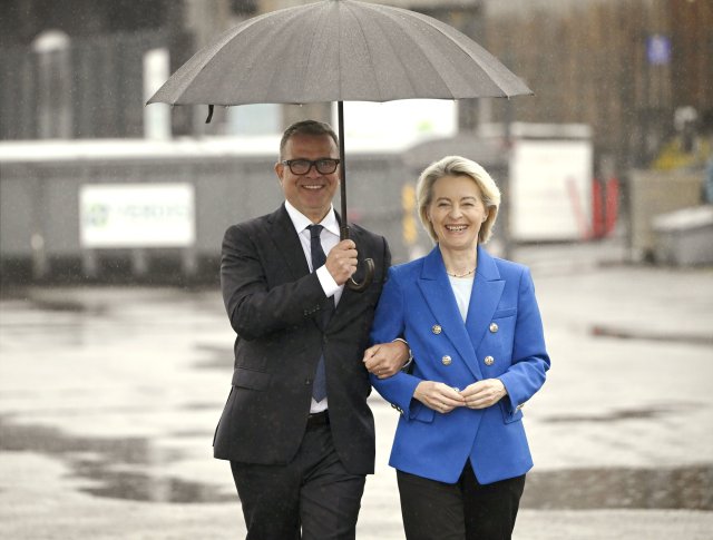 Das Klima in Finnland könnte ungemütlich werden: Auch EU-Chefin Ursula von der Leyen drängte im Sommer beim finnischen Regierungschef Petteri Orpo auf Sparmaßnahmen.