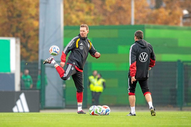 Bleibt am Ball: Bundestrainer Julian Nagelsmann plant weiter eif...