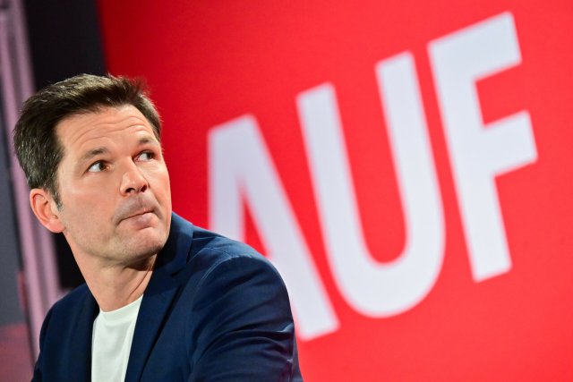 Die Berliner SPD rutschte ab von Rang eins auf drei. Mit Steffen Krach soll es wieder aufwärts gehen.