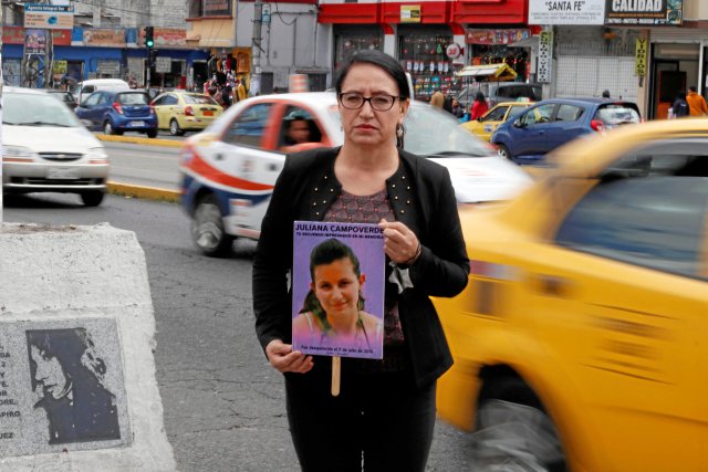 Keine mehr! In Ecuador: Juliana Campoverde. Elizabeth Rodriguez, die Mutter von Juliana Campoverde, die am 7. Juli 2012 verschwand und von dem evangelikalen Pastor Jonathan Carrillo ermordet wurde, in Quito am 15. Dezember 2022.
