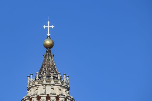 Die Spitze des Petersdoms