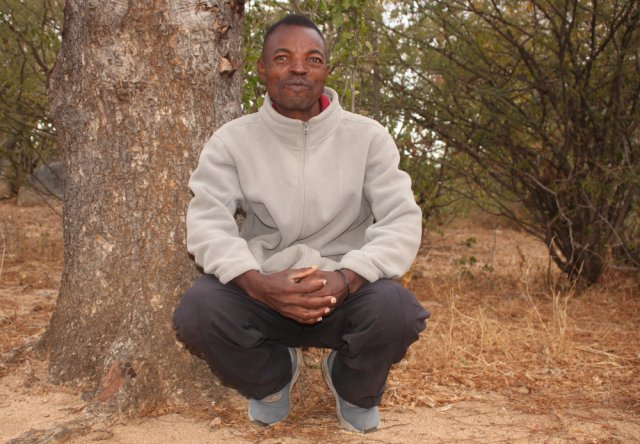 Shadreck Muronde ist Vorsitzender eines Wasserschutzkomitees am Fluss Nyanyazi.