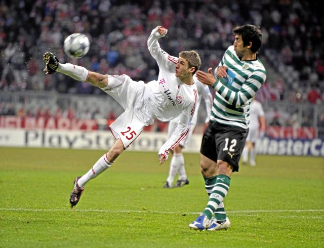 Bei seinem Debüt in der Champions League gegen Sporting Lissabon...