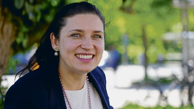 Katharina Schulz versucht als Beauftragte, die Einsamkeit in Reinickendorf zu thematisieren.