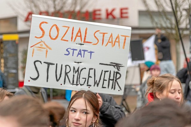 Antikriegsgedicht von Kurt Tucholsky &ndash; Friedens‑Weihnachten