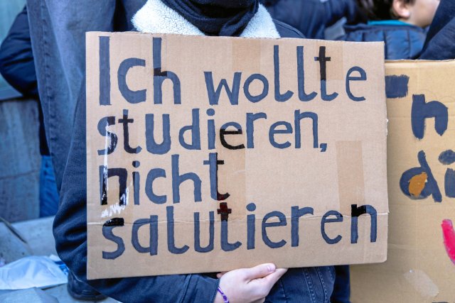 Antikriegsgedicht von Kurt Tucholsky &ndash; Friedens‑Weihnachten