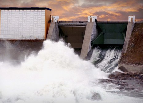 Vattenfall in Schweden (Wasserkraftwerk Porjus) und ...