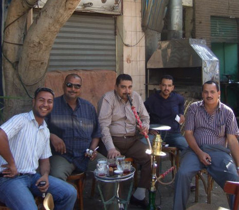 Im Kaffeehaus des Viertels Al-Sayeda Aisha.