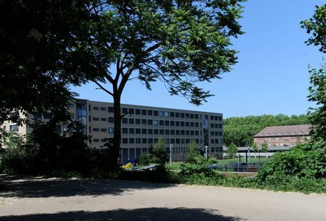 Das ehemalige Kasernenareal in Berlin-Treptow ist das Zentrum deutscher Terrorabwehr.