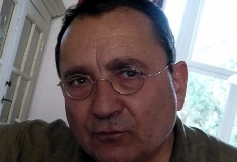 Germinal Civikov, 1945 geboren, ist Journalist und Literaturwissenschaftler. Im Promedia Verlag sind von ihm die Bücher »Der Milosevic-Prozess. Bericht eines Beobachters« und »Srebrenica. Der Kronzeuge« erschienen.