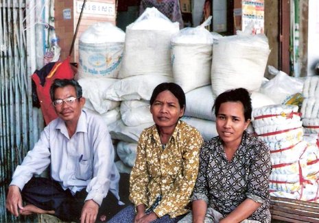 Begehrte Ware: Reisverk&#228;uferinnen in Phnom Penh