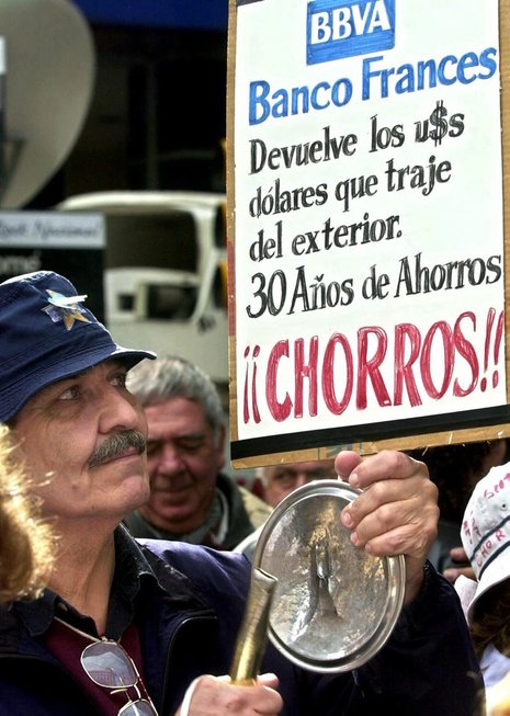 Protestdemonstrationen in Buenos Aires vor dem Pr&#228;sidentenpalast, 2002 Fotos: AFP