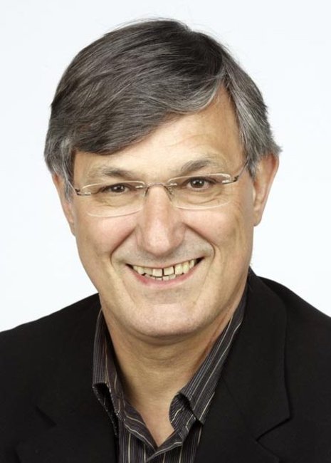 Der Geschäftsführer des ver.di-Bezirks Stuttgart ist Sprecher der LINKEN Baden-Württemberg.